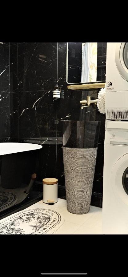 Rose Blossom Apartment In Paris Vanves Eksteriør bilde
