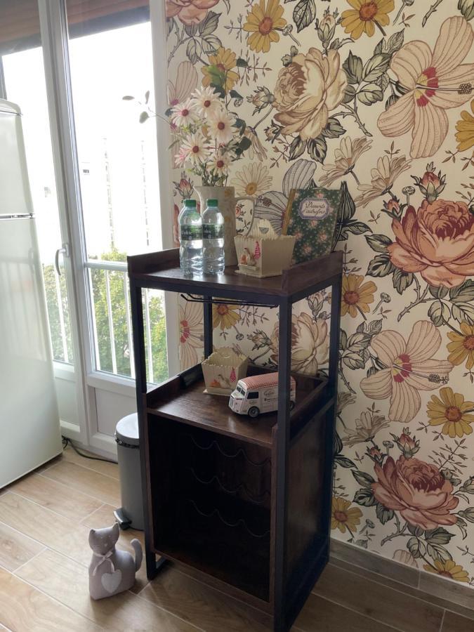 Rose Blossom Apartment In Paris Vanves Eksteriør bilde